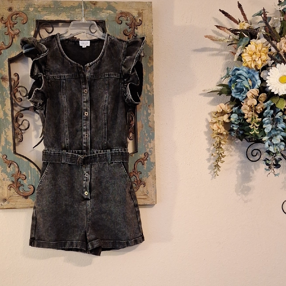 Le Lis Black Denim Romper. Great Condition Size XS - Picture 8 of 16